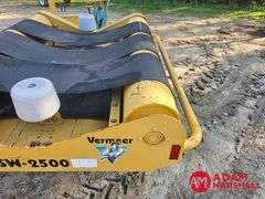 Vermeer  SW-2500  Bale Wrapper