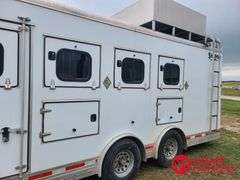 2013  Shadow   4 Horse Trailer w/ Living Quarters   - 42FT