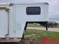 2013  Shadow   4 Horse Trailer w/ Living Quarters   - 42FT