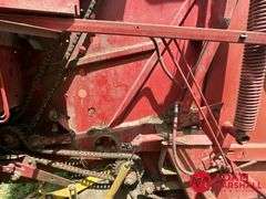 New Holland  660  Round Baler