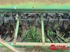 John Deere  8300  Grain Drill - 13FT