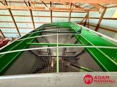 2014 J & M 1050 GrainStorm Grain Cart