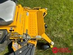 2016  Hustler  Raptor  Flip-Up Zero Turn Lawn Mower - 48IN