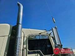 2022  Kenworth  W900  Semi Truck