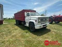 1973  Chevrolet  C65  Grain Truck - Gasoline