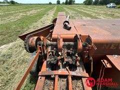 New Holland  268  Square Baler