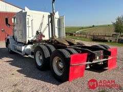 1996  Freightliner  FLD 120  Semi Truck