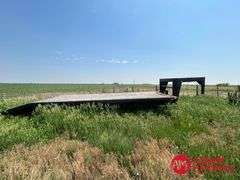 1981  Blair  Gooseneck Flat Bed Trailer - 25FT