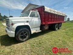 1973  Chevrolet  C65  Grain Truck - Gasoline