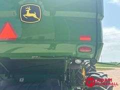 2016  John Deere  S680  Combine