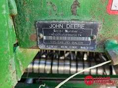 John Deere  535  Baler