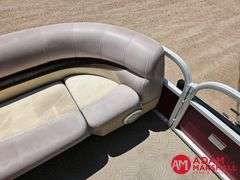 2014  Sun Tracker  Party Barge 20DLX  Pontoon - 20FT