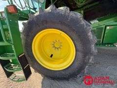 2017 John Deere S680 Combine