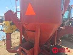 1986  New Holland  355  Grinder Mixer