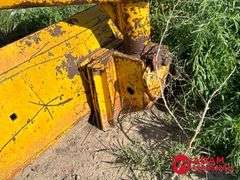 1964  Farmall  706  Tractor w/ Loader & Blade - Diesel