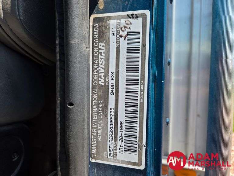 1999  International  9400  Straight Truck