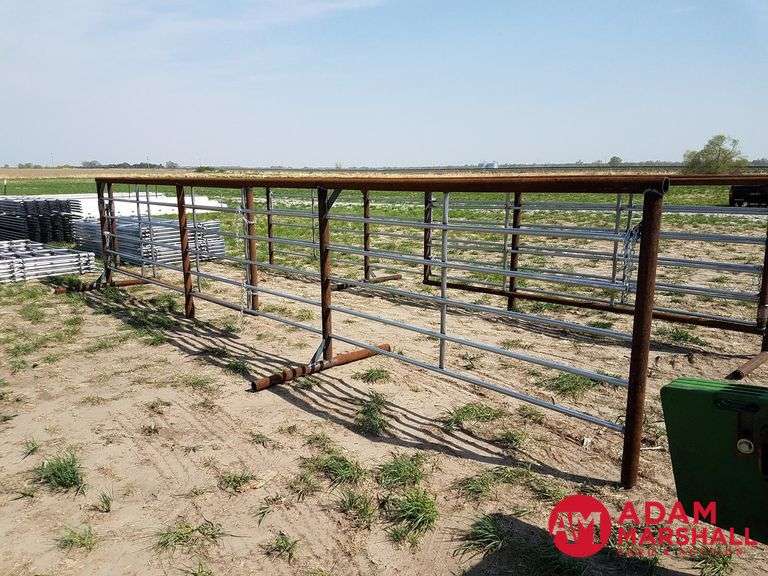 New 5x24FT Freestanding Panel w/ 12FT HD Gate