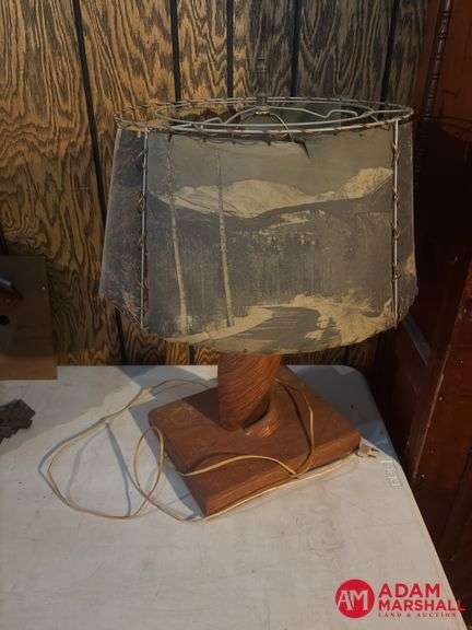 Battery CooCoo Clock and Lamp