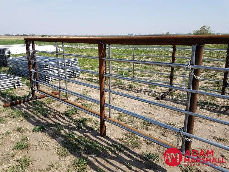 New 5x24FT Freestanding Panel w/ 12FT HD Gate