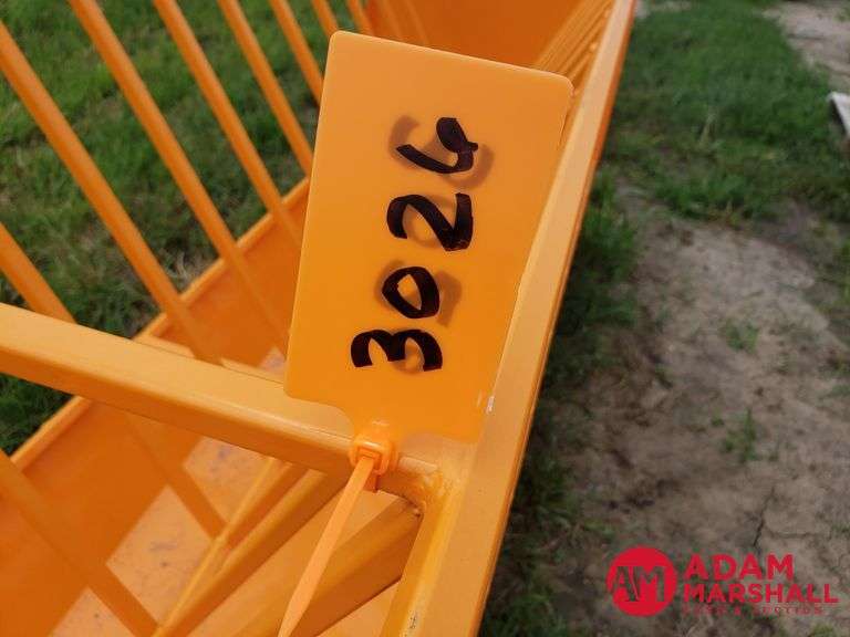 Unused  Sheep/Goat  Feeder   - 10FT