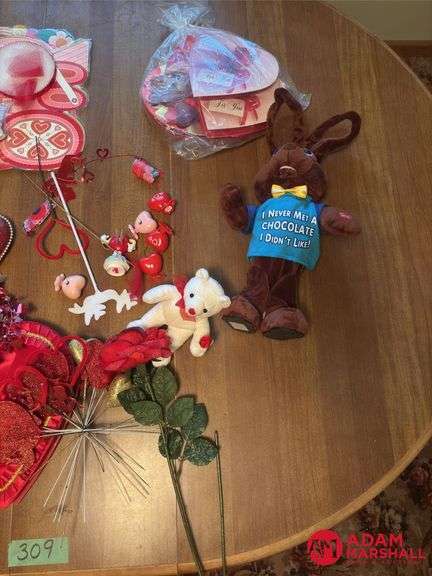 Valentines Day & St. Patricks Day Decor