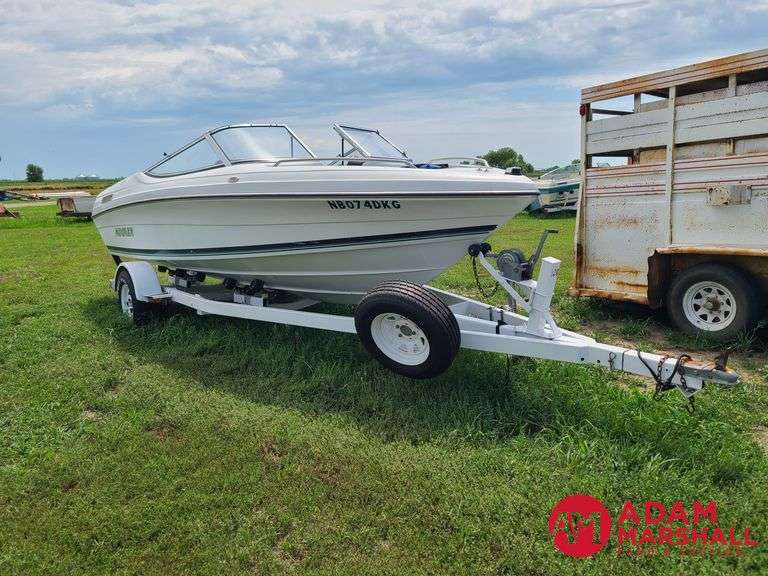 1992  Rinker  186 Captiva  V-Hull Boat - 18FT