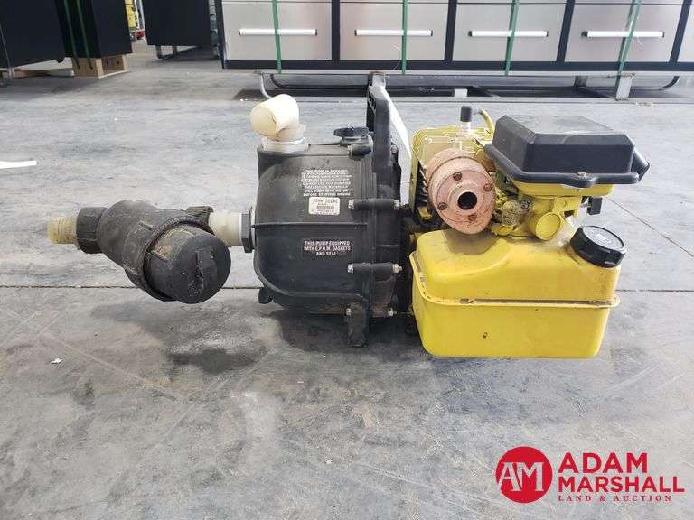 John Deere  Transfer Pump