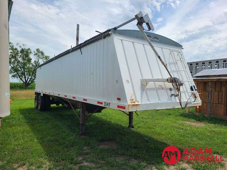 2009  DMF  Hopper  Grain Trailer - 32FT