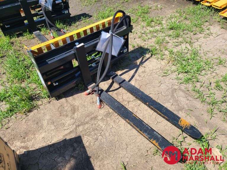 Unused Wolverine Pallet Forks w/ Hydraulic Adjustment, 48"