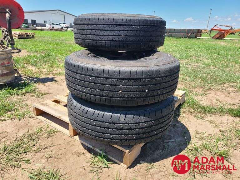 (5) Tires & Rims - 235/70R17