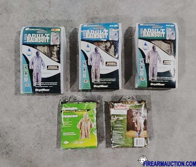 (3) Stearns Rainsuits - (1) M/L, (2) XL/2XL & (2) Ponchos - One Size Fits Most