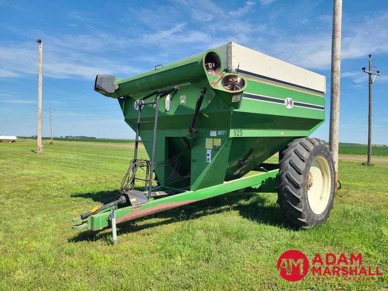 J&M  525  Grain Cart
