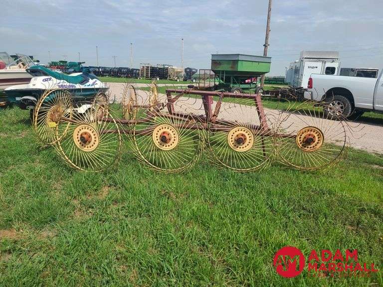 8-Wheel  V-Rake   - 3PT