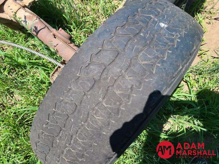 (3) Axels w/ Wheel & Tires