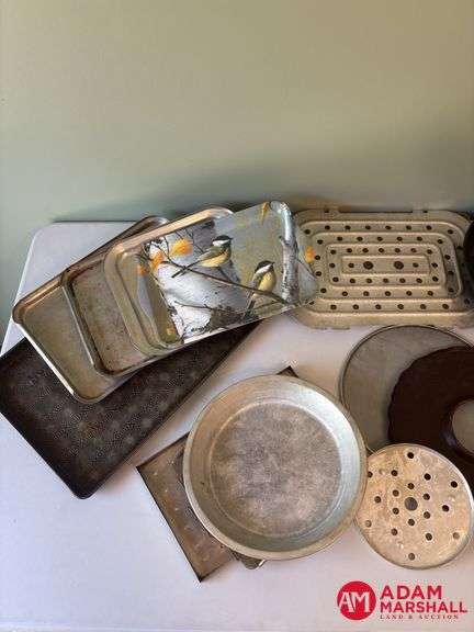 Cookie Sheets, Pizza Pan & Cutting Boards