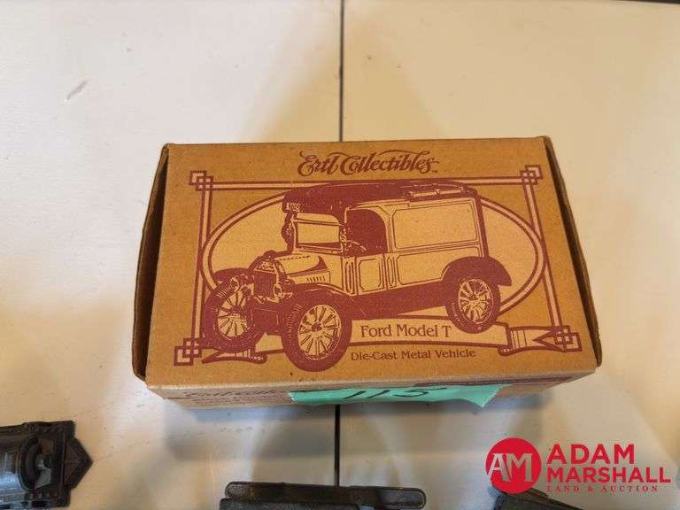 Metal Ford Model T Ertl Collectible & Toy Vehicles
