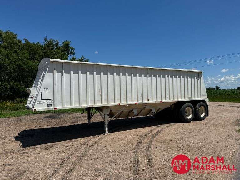 1996  Dakota  3200 Hopper  Grain Trailer - 32FT