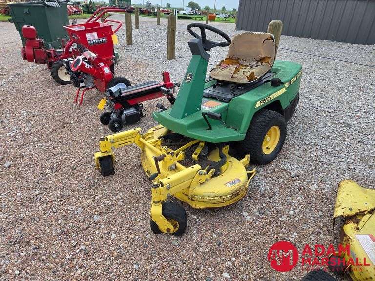 John Deere  F510  Riding Lawn Mower - 48IN