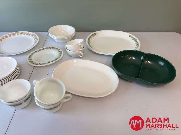 Corelle & Pyrex Dishes
