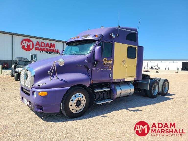 2000  Kenworth  T2000  Semi Truck
