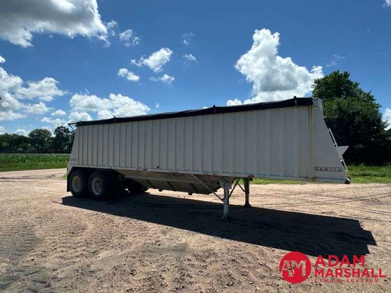 1996  Dakota  3200 Hopper  Grain Trailer - 32FT