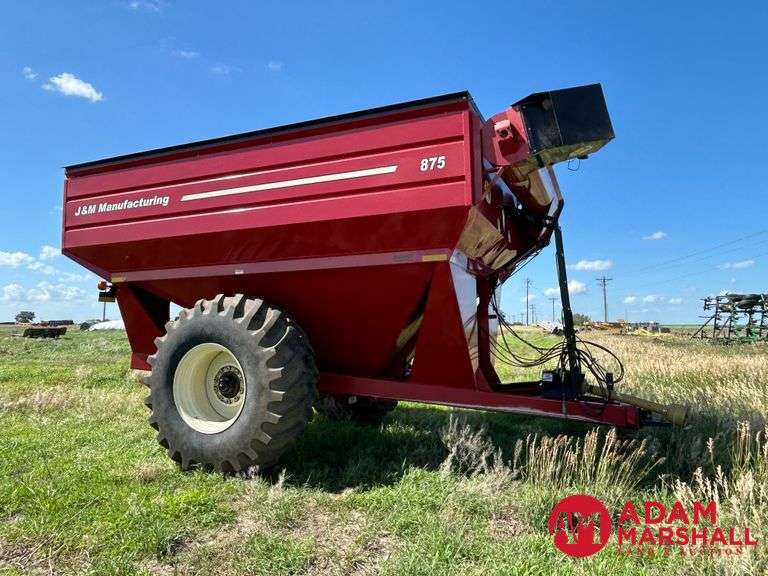 2011  J & M  875-18   Grain Cart