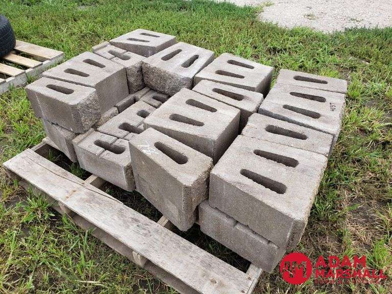 Free Standing Wall Block - Mocha