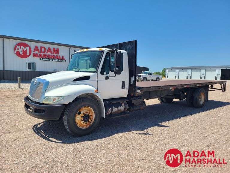 2008  International  4000  Straight Truck - Diesel