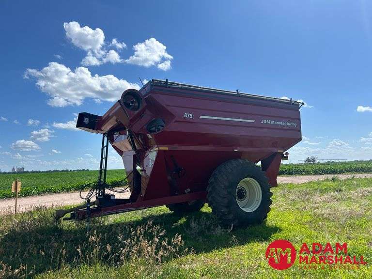 2011  J & M  875-18   Grain Cart