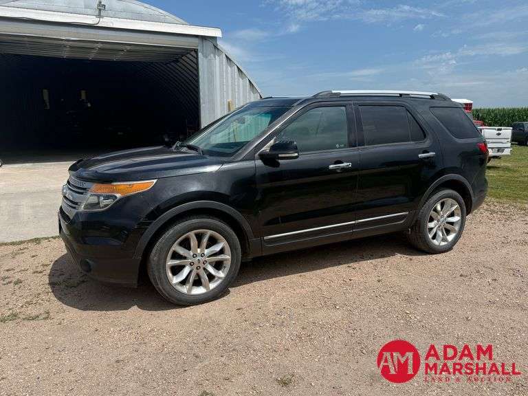 2014  Ford  Explorer XLT  SUV - Gasoline