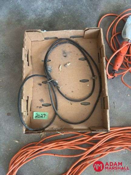 Trouble Light & 2 Extension Cords