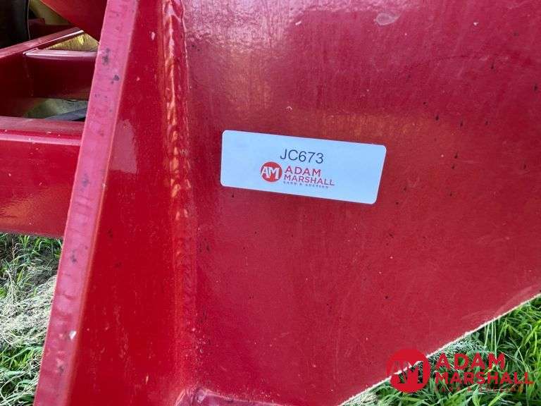 2011  J & M  875-18   Grain Cart