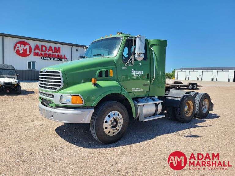 2006  Sterling  9500  Semi Truck