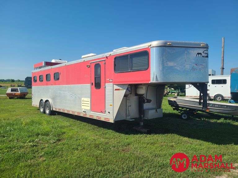 1998  Sundowner  4-Horse Trailer w/ Living Quarters  - 34FT
